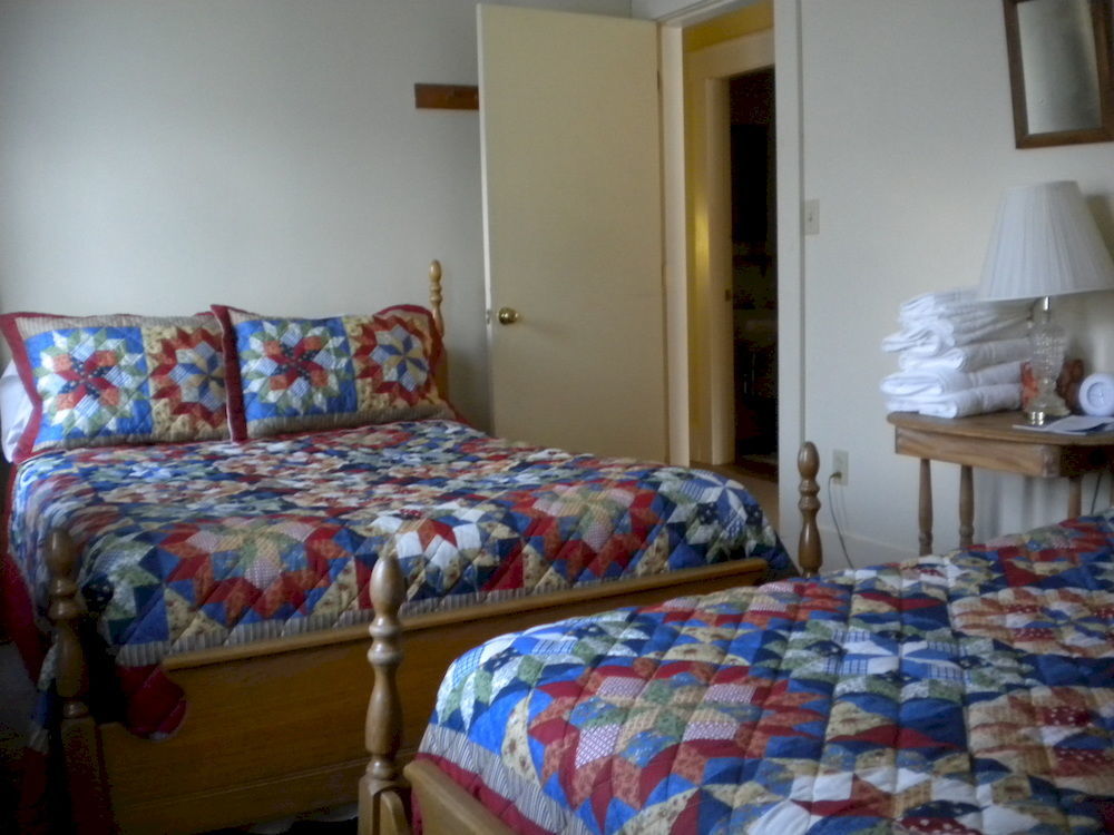 The Sterling Inn Caratunk Экстерьер фото