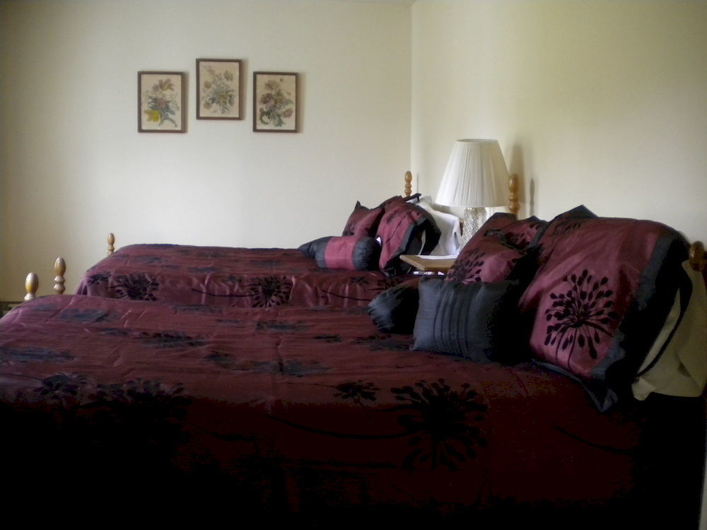 The Sterling Inn Caratunk Экстерьер фото